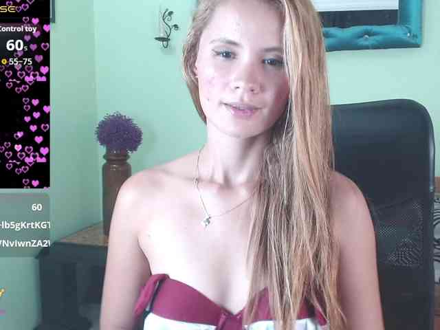 VictoriaJones- webcam