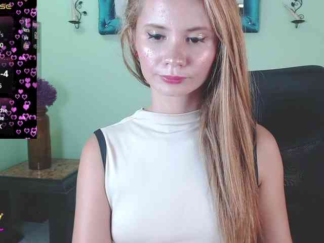 VictoriaJones- webcam
