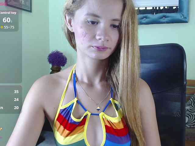 VictoriaJones- webcam