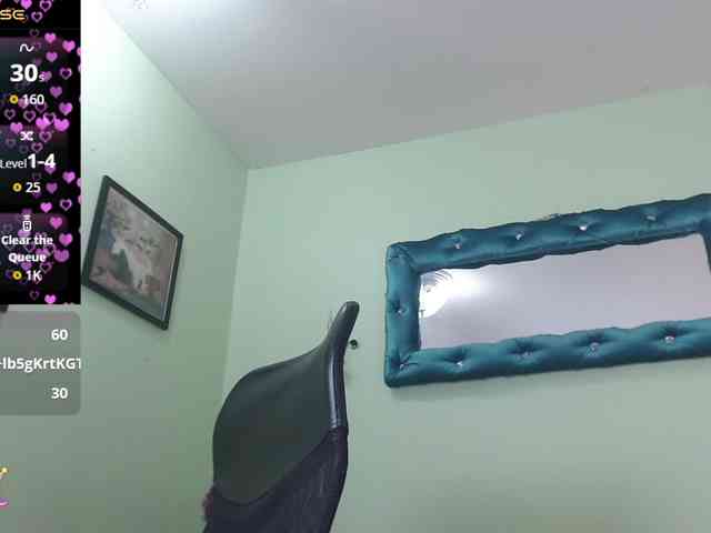 VictoriaJones- webcam