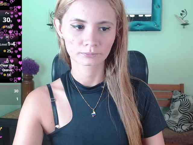 VictoriaJones- webcam