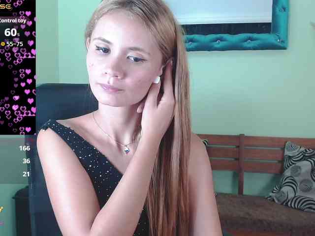 VictoriaJones- webcam
