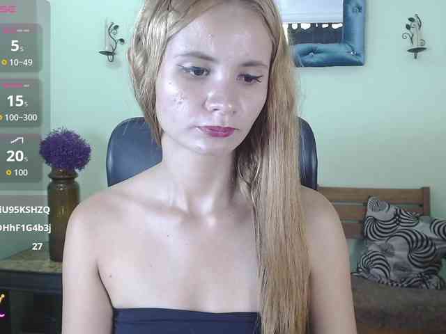 VictoriaJones- webcam