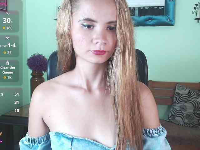 VictoriaJones- webcam