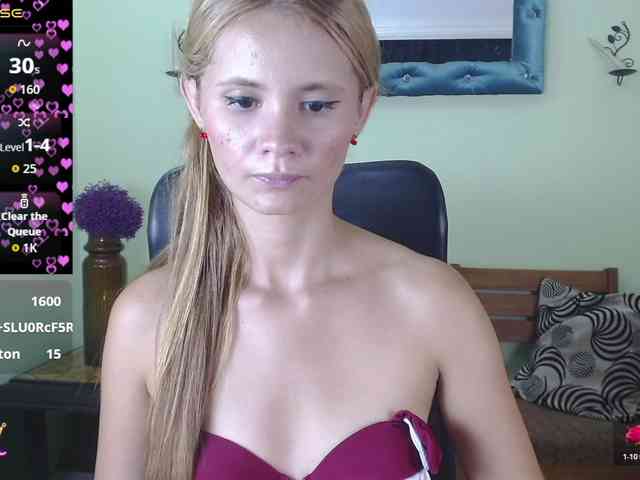 VictoriaJones- webcam