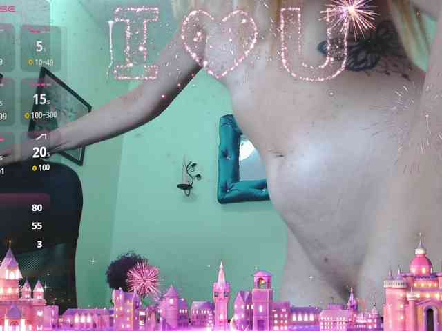 VictoriaJones- webcam