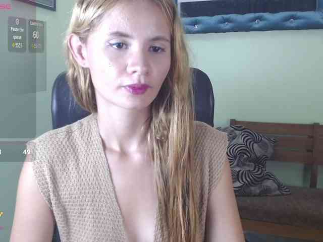 VictoriaJones- webcam