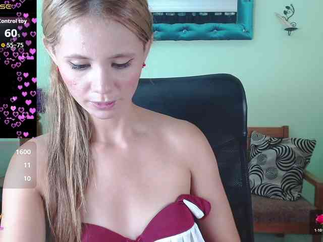 VictoriaJones- webcam