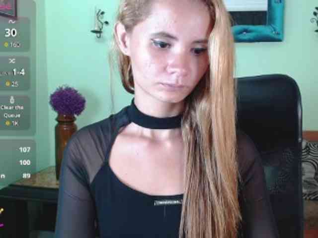 VictoriaJones-