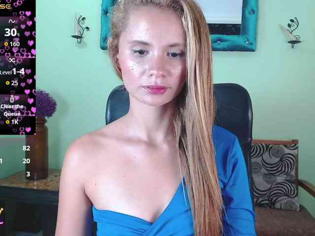 VictoriaJones- webcam
