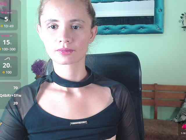 VictoriaJones-