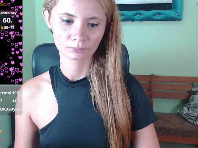 VictoriaJones- webcam