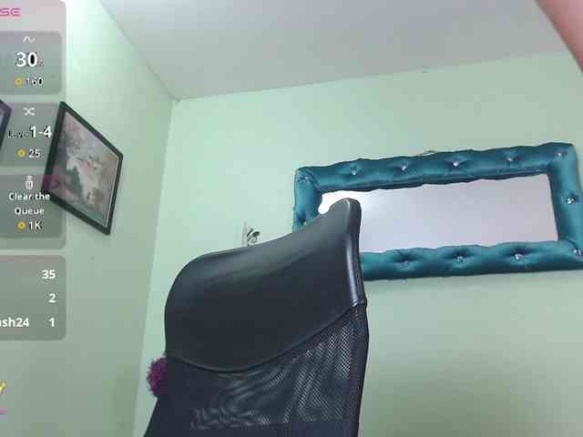 VictoriaJones- webcam