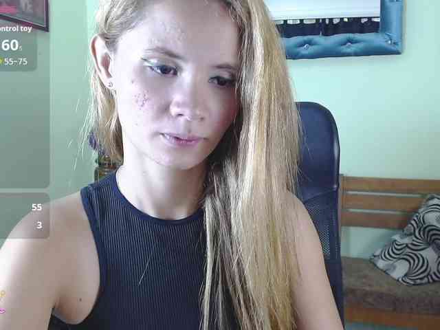 VictoriaJones- webcam