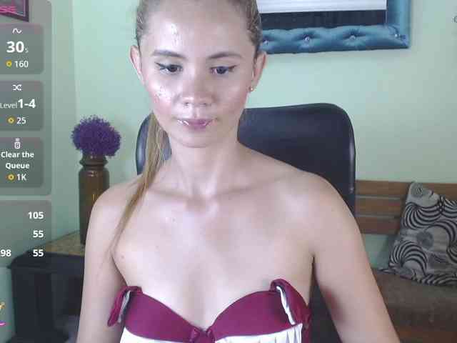 VictoriaJones- webcam