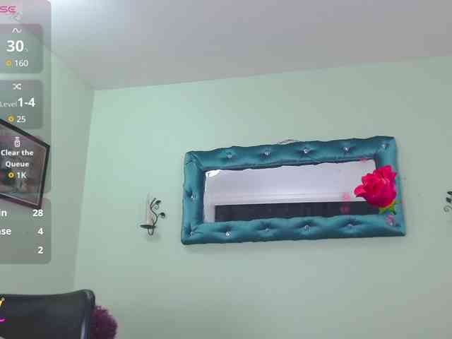 VictoriaJones- webcam