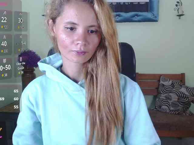 VictoriaJones- webcam