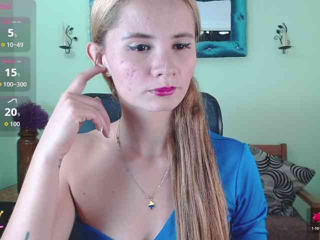 VictoriaJones- webcam