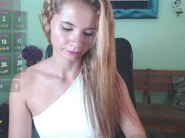 VictoriaJones-