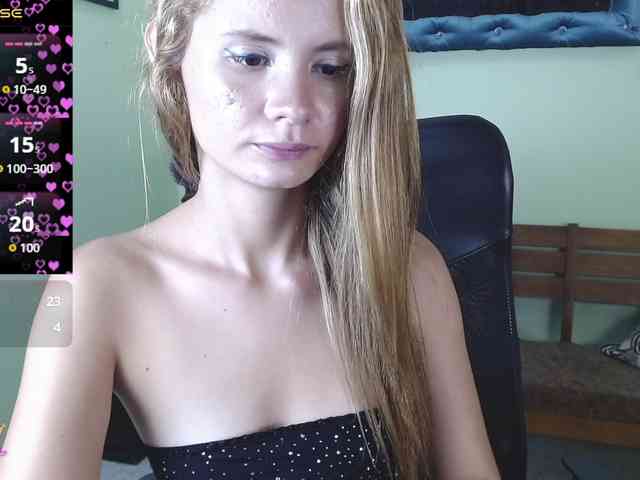 VictoriaJones- webcam
