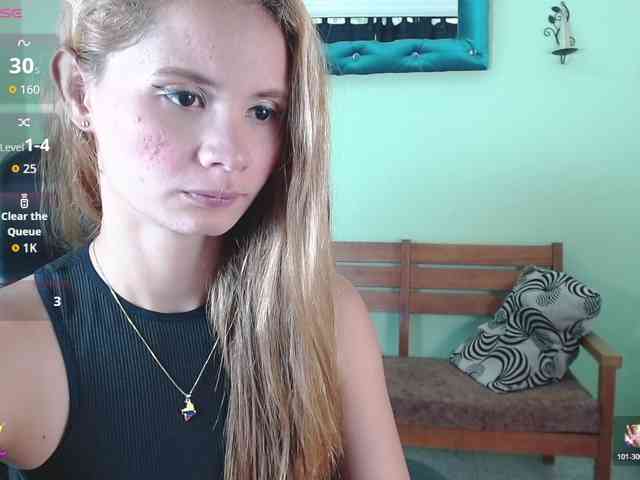 VictoriaJones- webcam