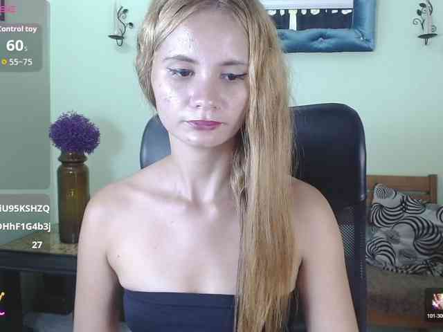 VictoriaJones- webcam