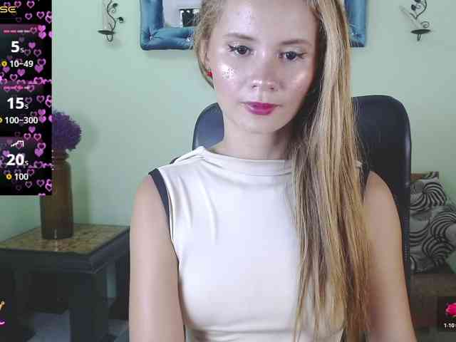 VictoriaJones- webcam