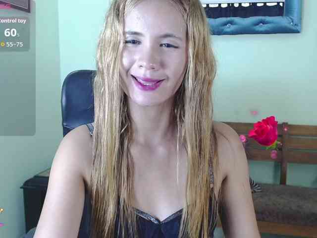 VictoriaJones- webcam
