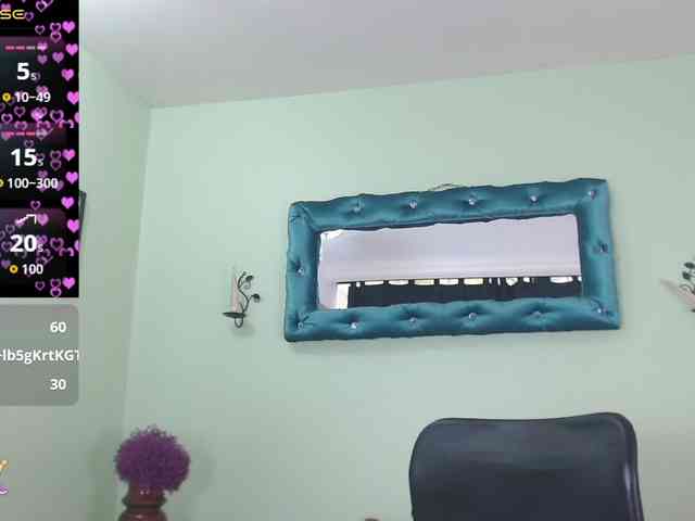 VictoriaJones- webcam