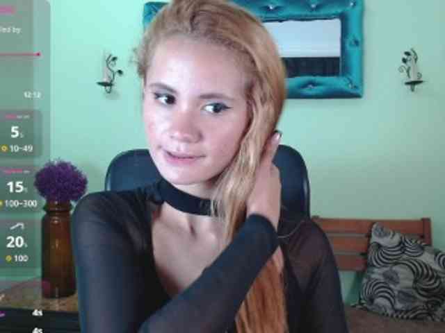 VictoriaJones- webcam