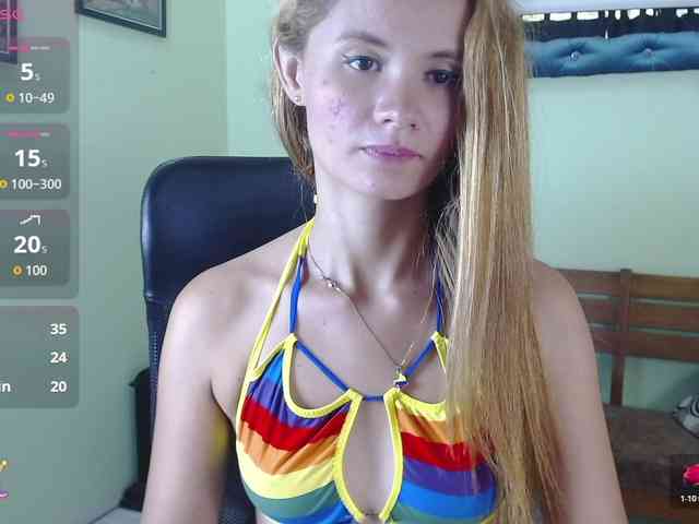 VictoriaJones- webcam