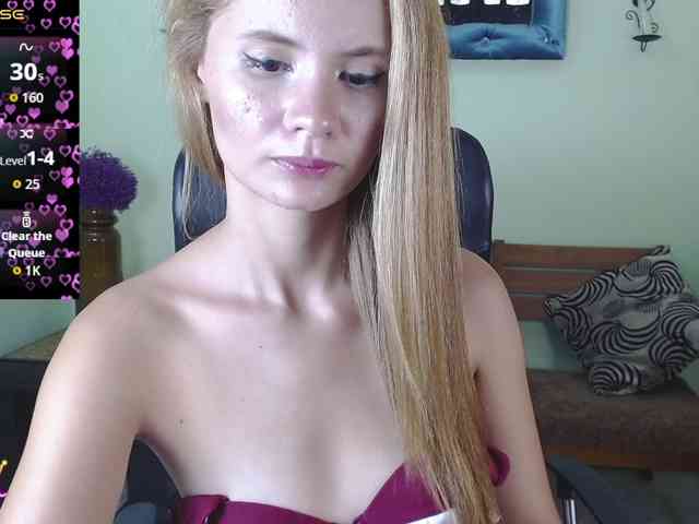 VictoriaJones- webcam