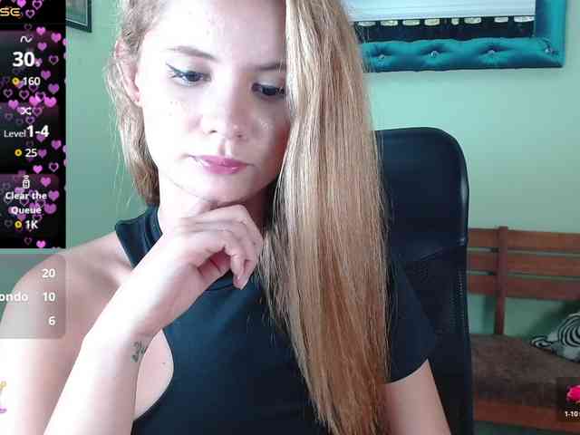 VictoriaJones- webcam