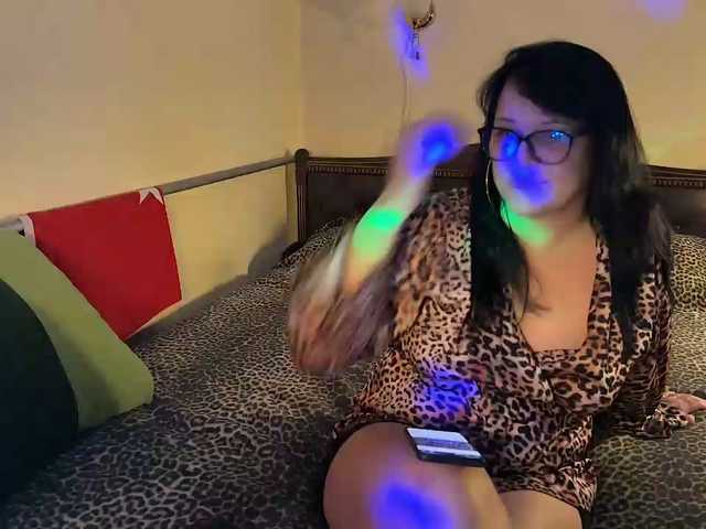 OxiXLove live cam on BongaCams