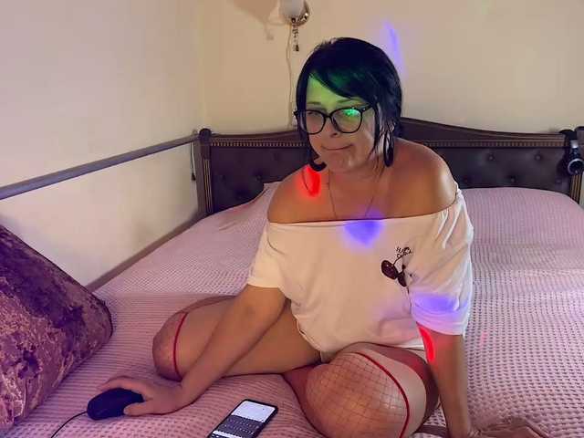 OxiXLove live cam on BongaCams
