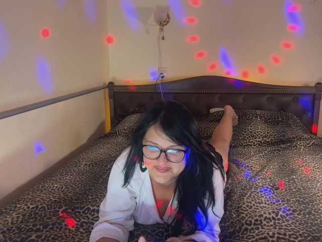 OxiXLove live cam on BongaCams