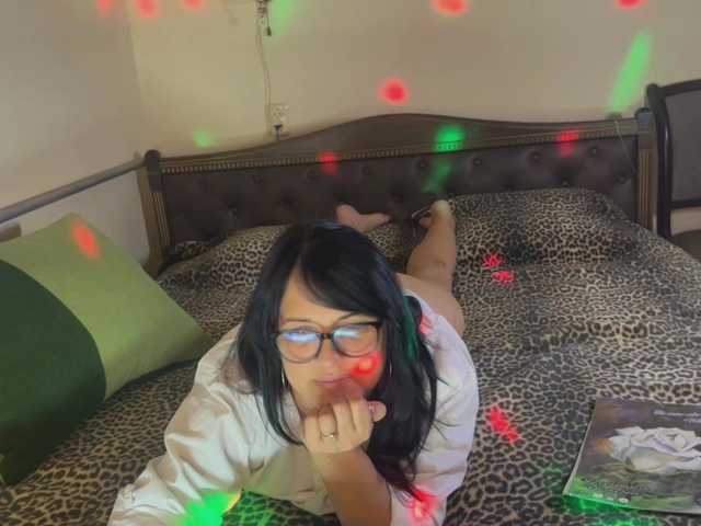 OxiXLove live cam on BongaCams