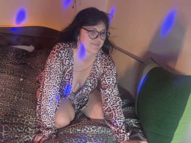 OxiXLove live cam on BongaCams