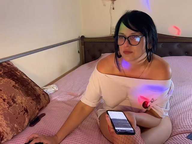 OxiXLove live cam on BongaCams