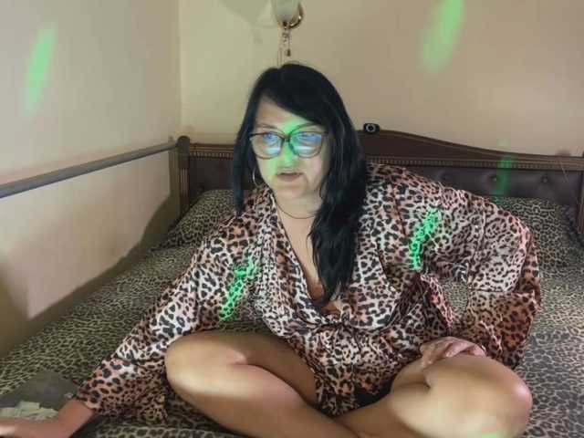 OxiXLove live webcam show