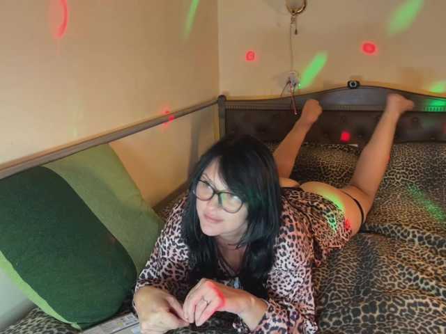OxiXLove live webcam show