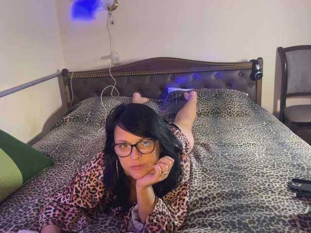OxiXLove live webcam show