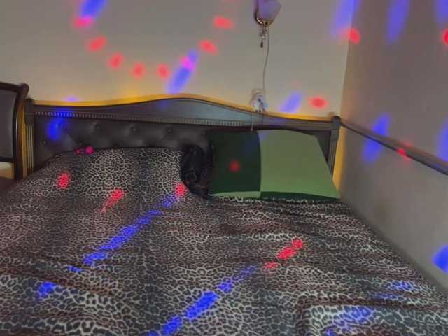 OxiXLove live cam on BongaCams