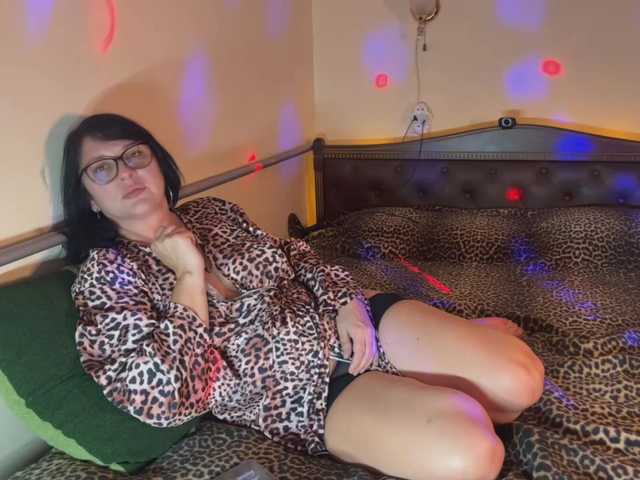 OxiXLove live webcam show