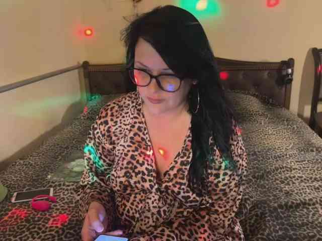 OxiXLove Live Webcam on BongaCams