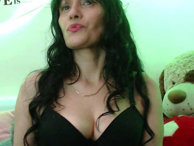 Dulce-Shary live cam on BongaCams