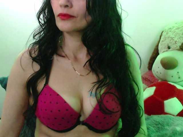 Dulce-Shary live cam on BongaCams
