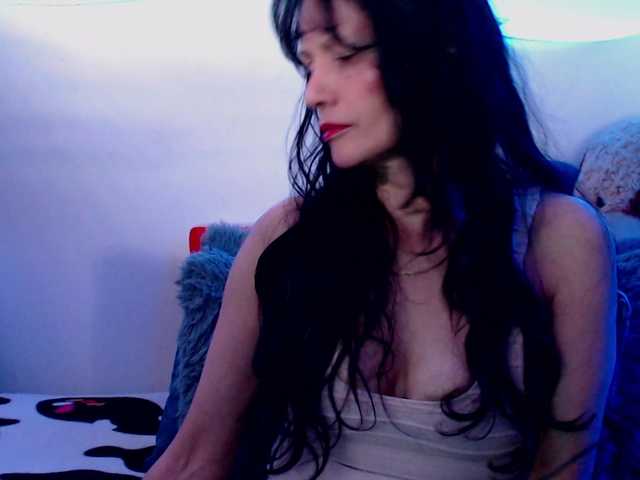 Dulce-Shary live cam on BongaCams