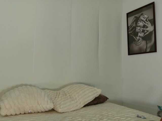 loretahorny25 live webcam show