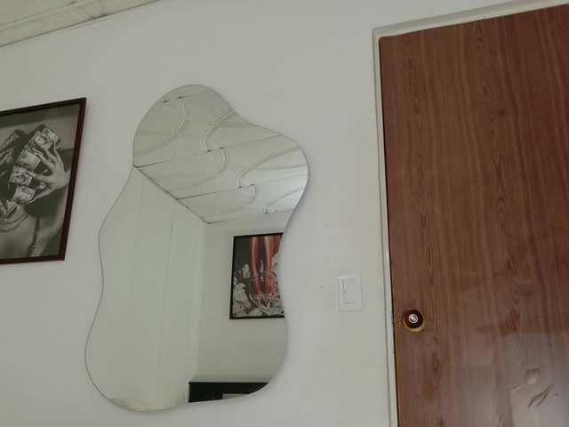 loretahorny25 live webcam show
